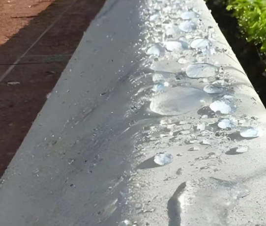 龙湖硅烷浸渍涂料在混凝土保护中的应用