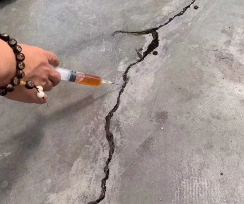 龙湖混凝土裂缝修补技术详解​